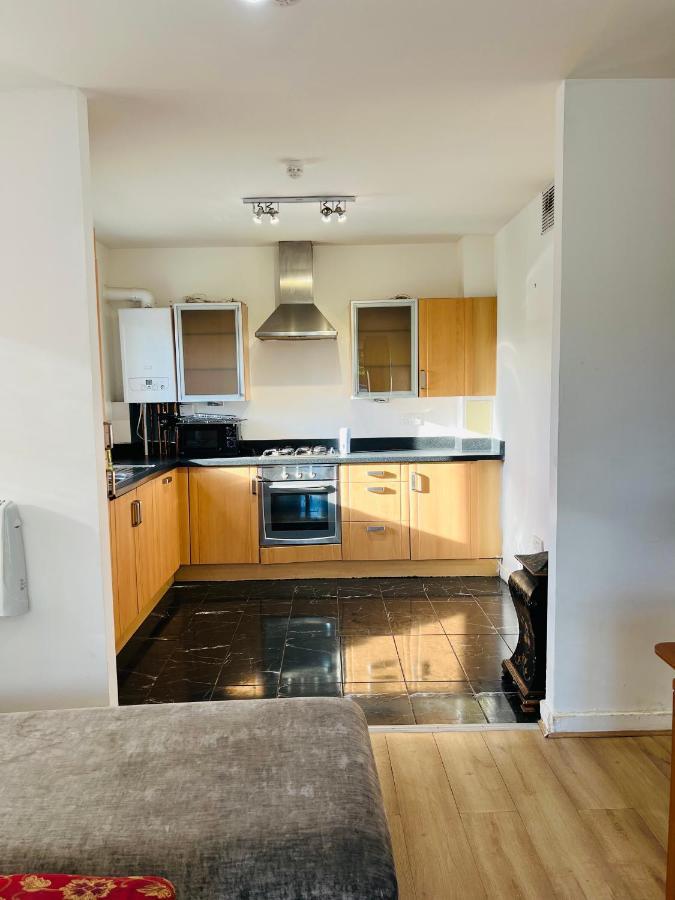 Appartement Fabulous 1bed 1bath Ground Floor Shared ,only Double *